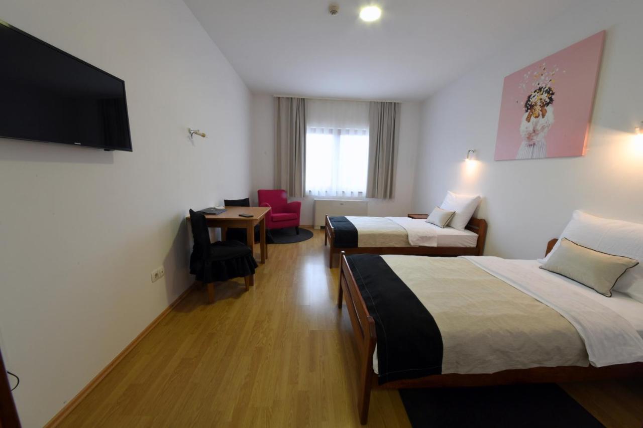Apartments & Rooms Križevci Екстериор снимка